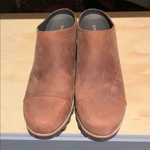 Brand New Sorel Clogs